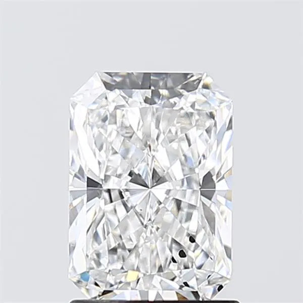 1.54ct Radiant Lab Grown Diamond (Colour E, Clarity SI1, IGI Certified)