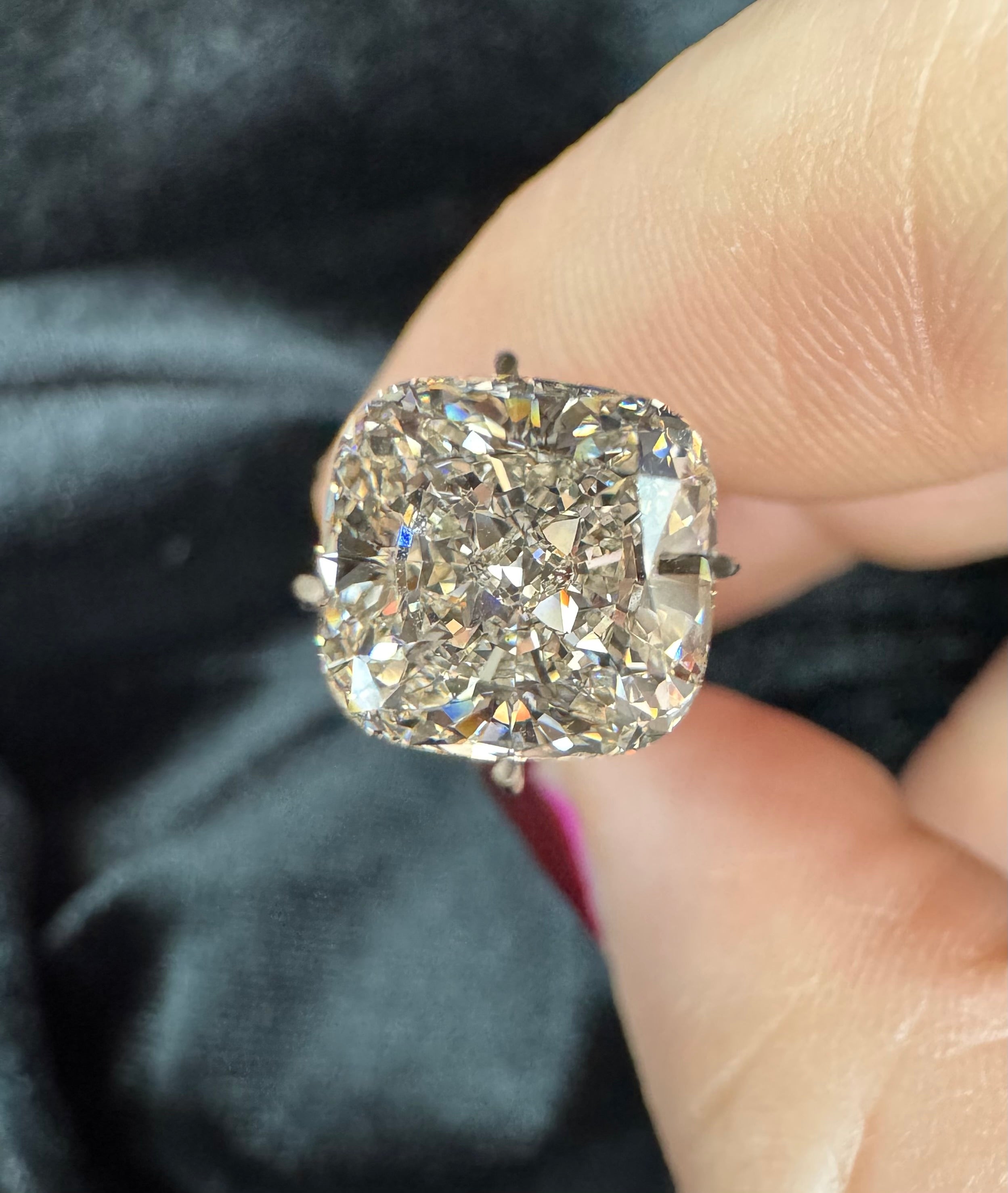 3.01 ct Cushion Cut IGI Certified Lab Diamond