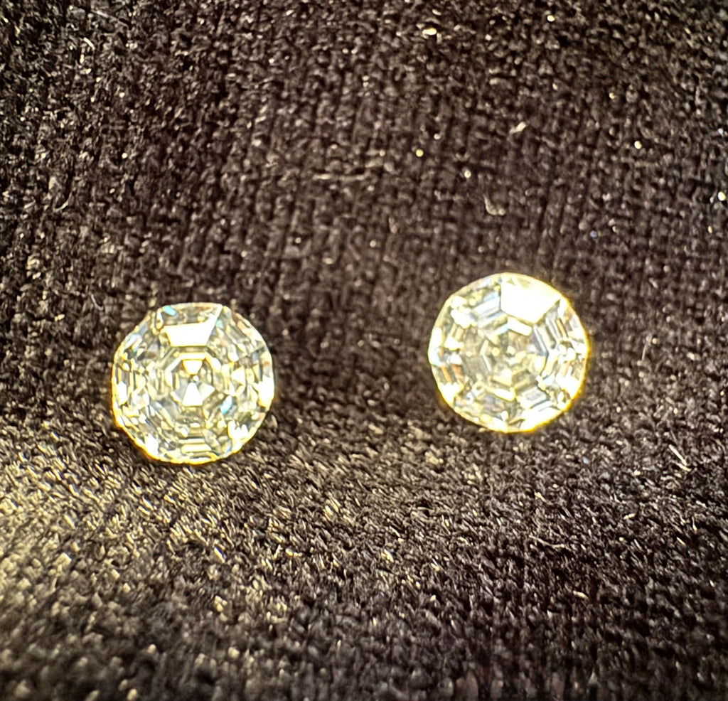 1.91 ctw Pair of Octagonal IGI Certified D VVS2 Lab Diamonds
