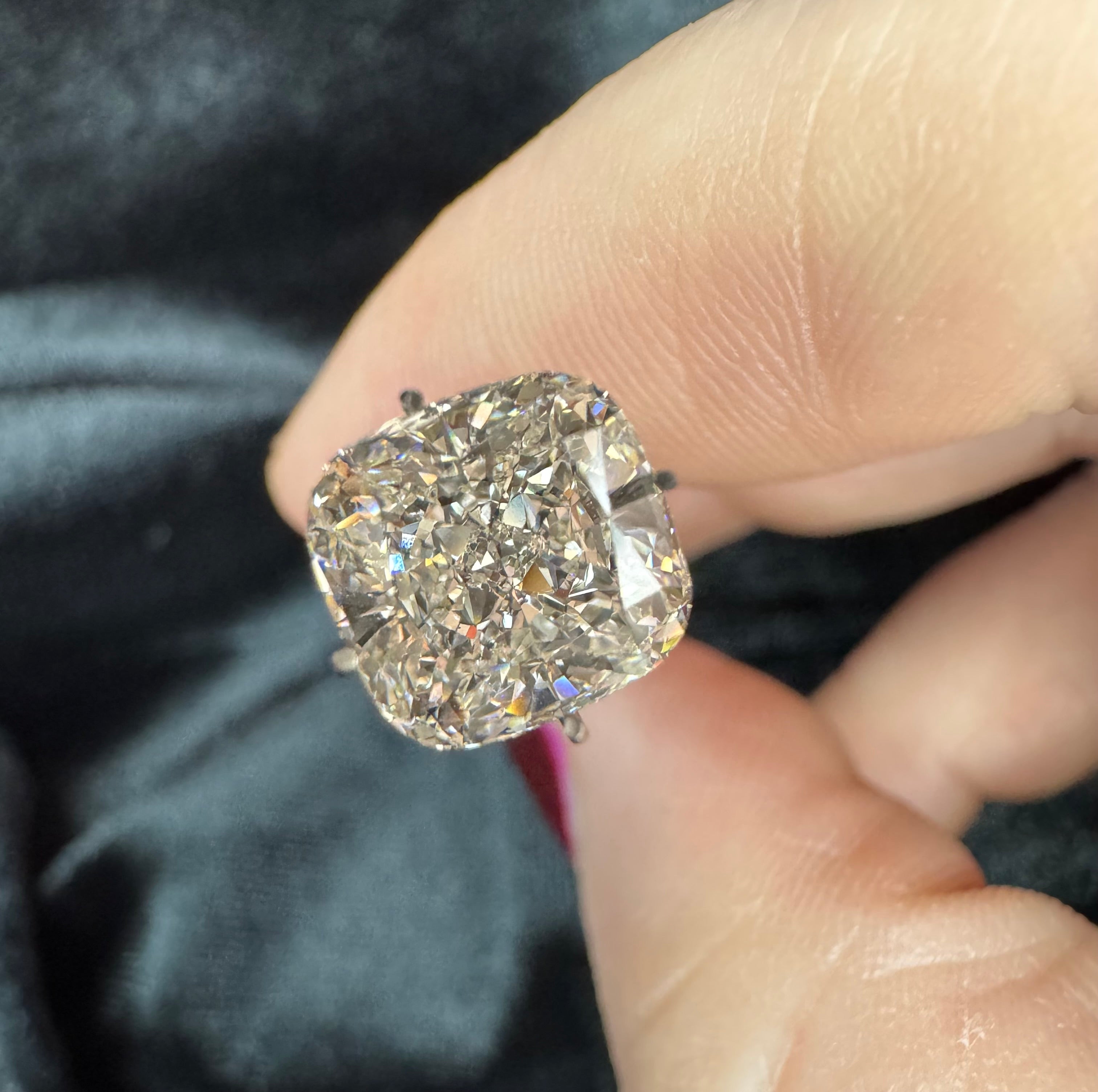 3.01 ct Cushion Cut IGI Certified Lab Diamond