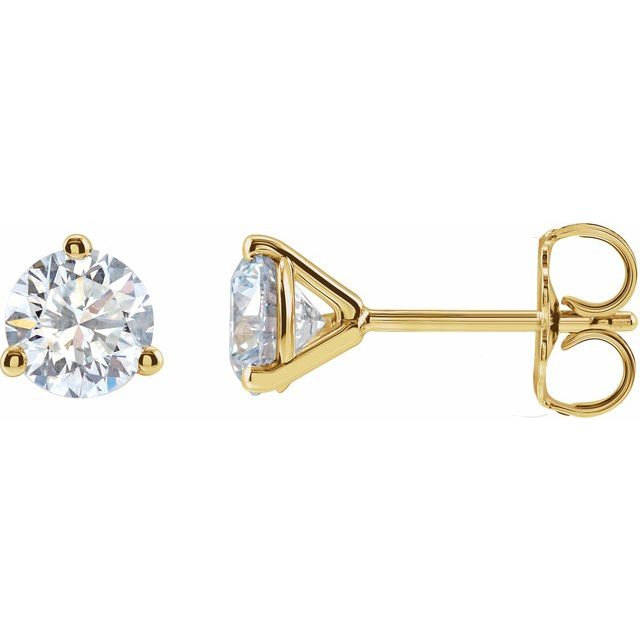 3 Prong Lab Diamond Stud in 14k