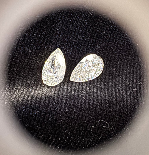 1.82 ctw Pair of Pear Cut IGI Certified E VS2 Lab Diamond